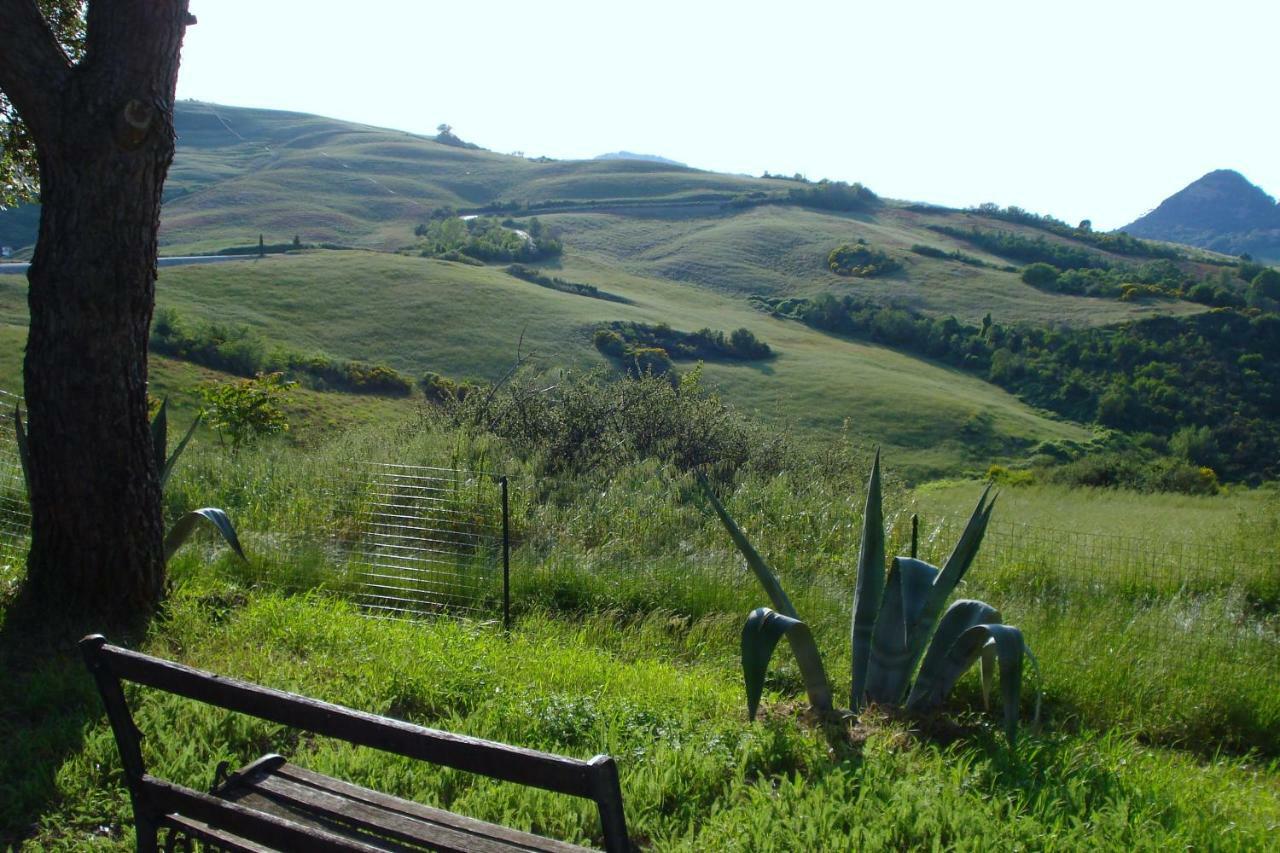 Podere San Francesco Bed & Breakfast Volterra Luaran gambar