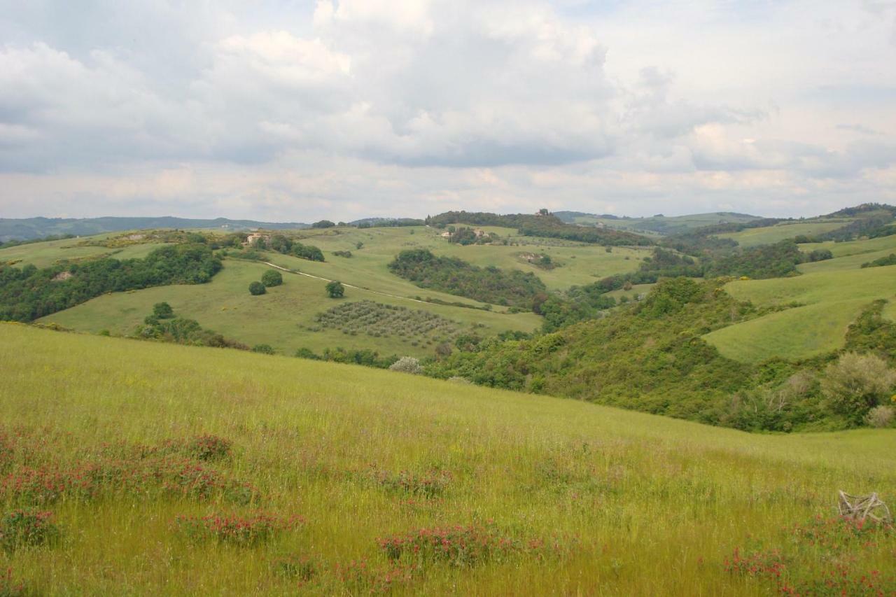Podere San Francesco Bed & Breakfast Volterra Luaran gambar